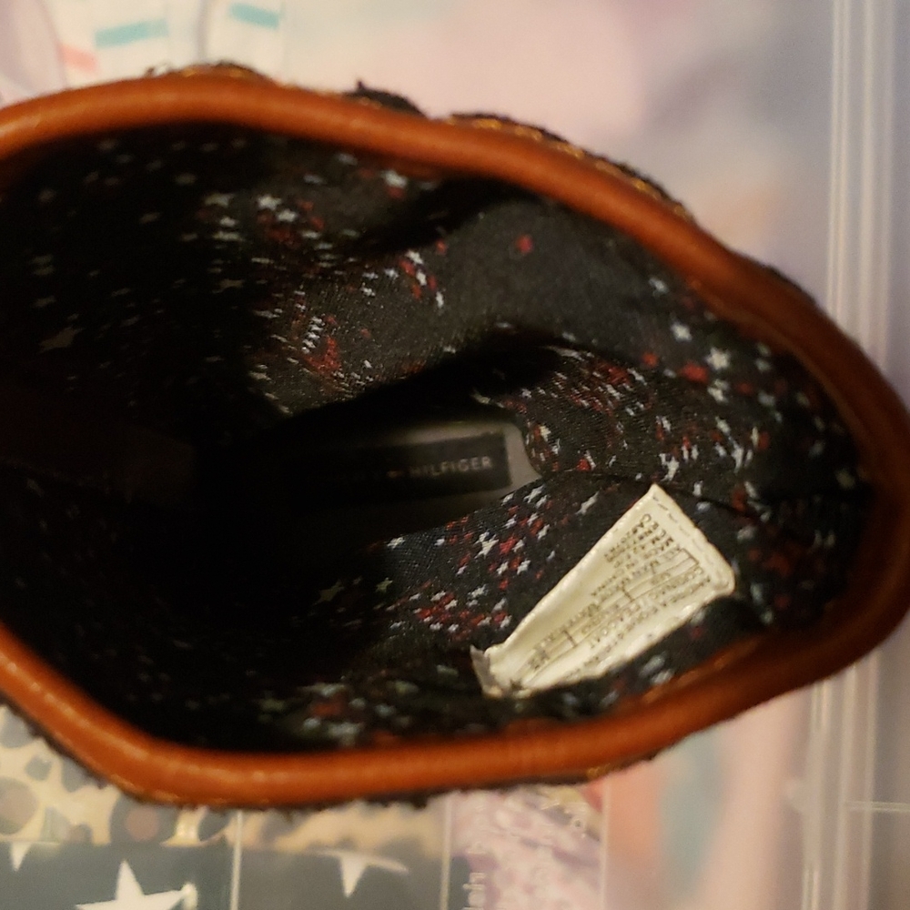 Tommy Hilfiger toddler Boots - Picture 5 of 6